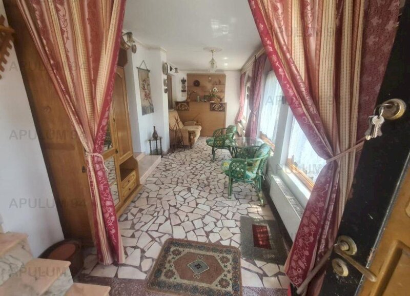 Apartament de vanzare in vila in Busteni