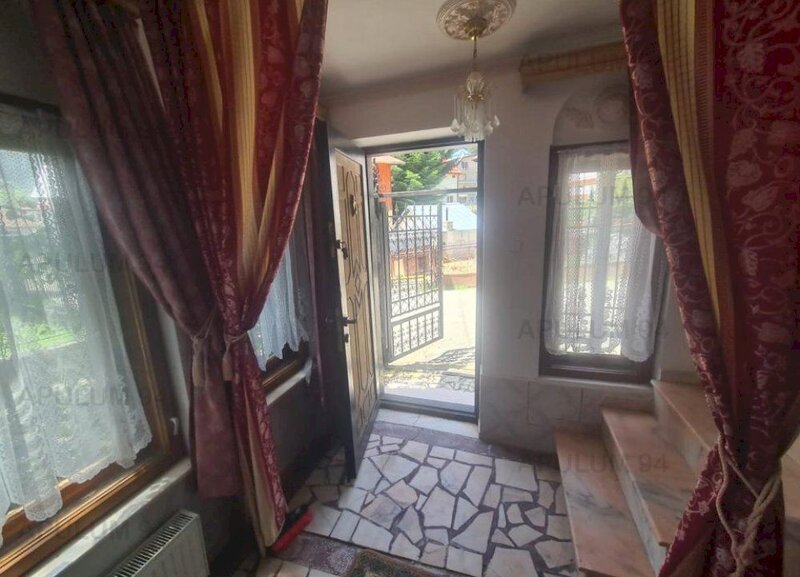 Apartament de vanzare in vila in Busteni